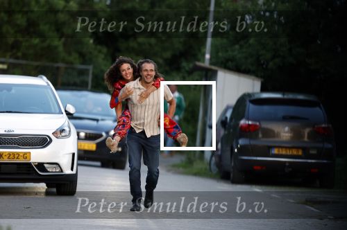 Durgerdam 26 mei 2023
Katja Schuurman en Niek Schrijvershof  gaan eenhapje eten bij restaurant Mark in Durgerdam. Daarna genieten ze van de zonsondergang.