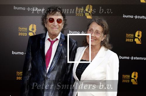 Amsterdam 22 mei 2023
Uitreiking Buma awards in Tuschinski Amsterdam.
Laurens v Rooyen kwam met zijn manager ina brouwer