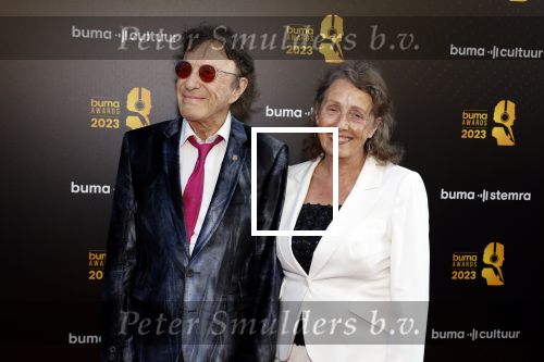 Amsterdam 22 mei 2023
Uitreiking Buma awards in Tuschinski Amsterdam.
Laurens v Rooyen kwam met zijn manager ina brouwer