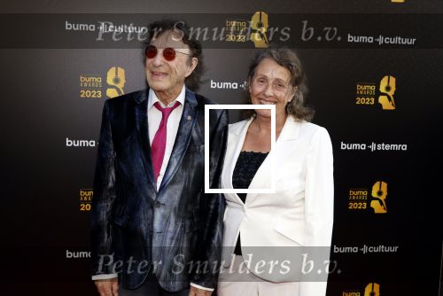 Amsterdam 22 mei 2023
Uitreiking Buma awards in Tuschinski Amsterdam.
Laurens v Rooyen kwam met zijn manager ina brouwer