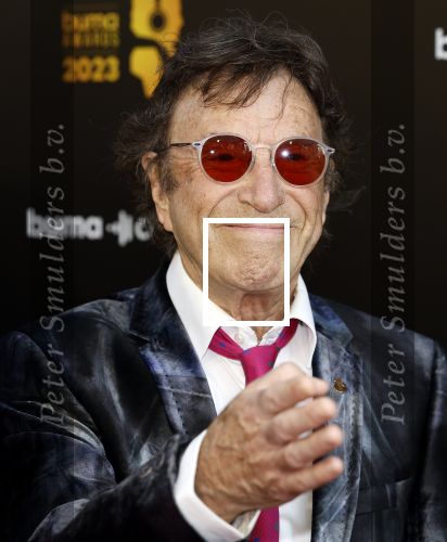 Amsterdam 22 mei 2023
Uitreiking Buma awards in Tuschinski Amsterdam.
Laurens v Rooyen kwam met zijn manager.