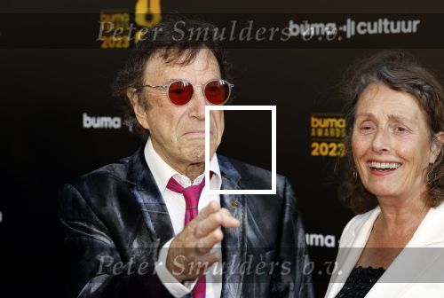 Amsterdam 22 mei 2023
Uitreiking Buma awards in Tuschinski Amsterdam.
Laurens v Rooyen kwam met zijn manager.