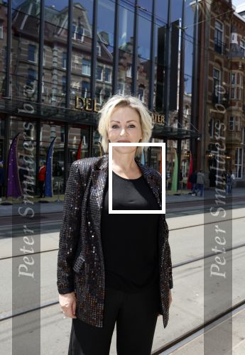 Amsterdam 27 mei 2023
Lone v Roosendaal bij 12.5 jarig bestaan deLaMar theater.