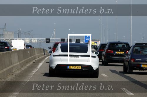 Huizen 31 mei 2023
Marco Borsato en zijn dochter Jada rijden naar het huis van Leontien Borsato
