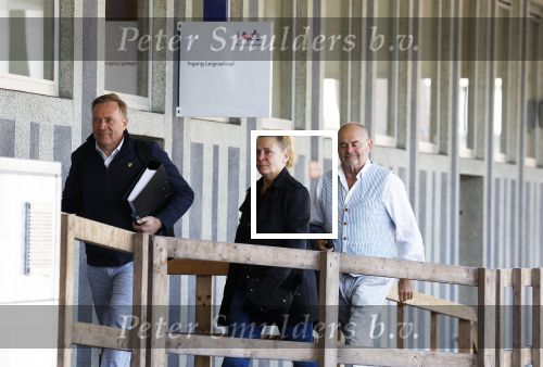 Arnhem 31 mei 2023
Rechtszaak tussen Rachel Hazes en Mariek v Beek bij rechtbank van Arnhem .
Rachel kwam met goede kennis Joop Kruis.
