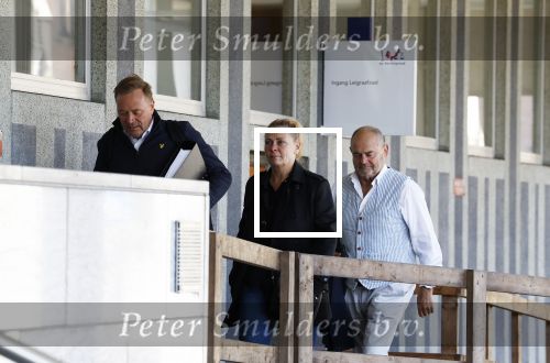 Arnhem 31 mei 2023
Rechtszaak tussen Rachel Hazes en Mariek v Beek bij rechtbank van Arnhem .
Rachel kwam met goede kennis Joop Kruis.