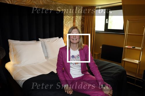 Noordwijk 17 mei 2023
Opening pension Code Rose van Martien Meiland en Erica Meiland . Ook Montana Maxime en Leroy Molkenboer zijn aanwezig Dochter Claire doet de openingshandeling.