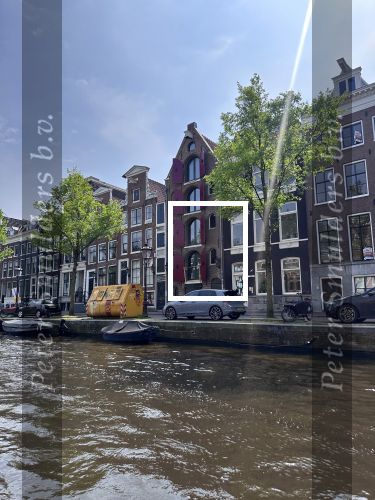 Amsterdam 21 mei 2023
Amsterdam vanaf de boot gezien.
Dit Pand heft Prins Bernhard gekocht.