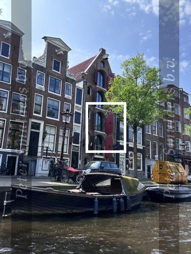 Amsterdam 21 mei 2023
Amsterdam vanaf de boot gezien.
Dit Pand heft Prins Bernhard gekocht.