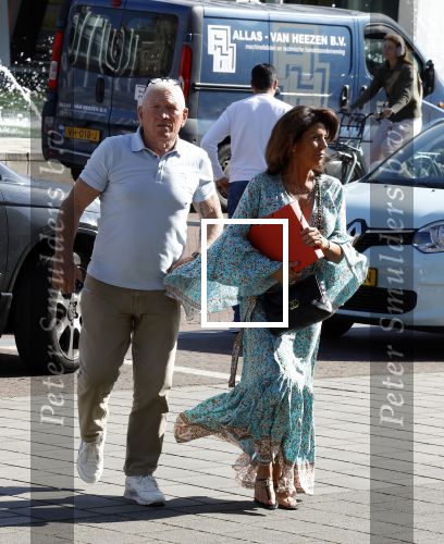 Arnhem 31 mei 2023
Rechtszaak tussen Rachel Hazes en Mariek v Beek bij rechtbank van Arnhem .
Rachel kwam met goede kennis Joop Kruis.