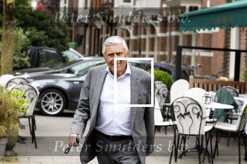 Amsterdam 30 mei 2023
Sjaak Swart doet boodschappen in Amsterdam zuid.