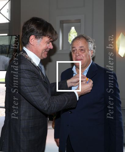Breda, 26 Oktober 2024
Koninklijke onderscheiding voor Aad Ouborg
Aad Ouborg en burgemeester van Breda Paul Depla