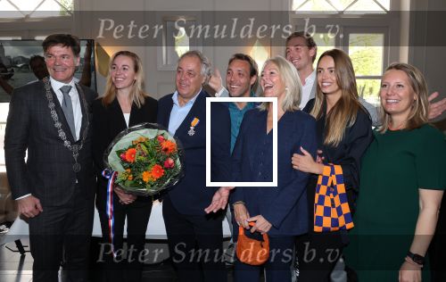 Breda, 26 Oktober 2024
Koninklijke onderscheiding voor Aad Ouborg
Aad Ouborg met zijn gezin