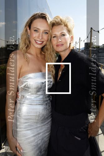 Amsterdan 23 mei 2024
Presentatie magazine Loiza Lamers in het W Hotel.  Anouk Smulders en Loiza Lamers