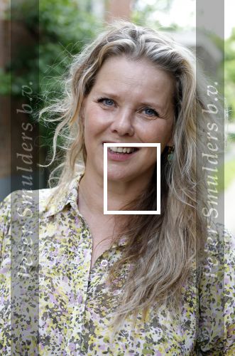 Wageningen 13 mei 2024
Presentatie musical 40-45 in hotel de Wereld met oa Soy Kroon Holly Brood Sjoerd Pleijsier Babette v Veen Kees Boot Frits Barend Dorian Bindels Gaia Aikman en Niniane Everaert.
