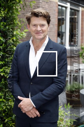 Amsterdam 27 mei 2024
Boekpresentatie Michiel Vos  in het College Hotel. Beau v Erven Dorens