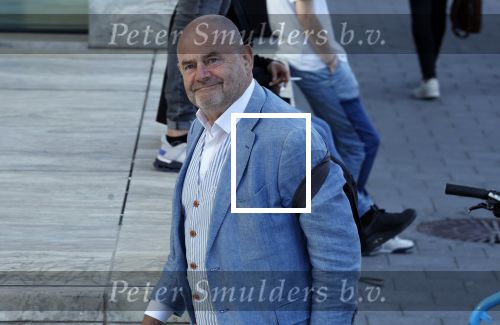 Amsterdam 14 mei 2024
Rechtszaak Rachel Hazes en Marieke v Beek . Verder aanwezig Rob Israel Advocaat Royce de Vries Ricardo Klaverdijk en Bernhard Tomlow. Zaak speelt zich af in Rechtbank Amsterdam