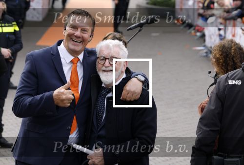 Emmen 27 april 2024
Koningsdag in Emmen met de koninklijke familie . Aanwezig bKoning Willem Alexander Koningin Maxima Prinses Amalia Prinses Alexia Prinses Ariane Prins Constantijn Prinses laurentien Prins Bernhard Prinses Annette Prins Maurits Prinses Marilene Prins Pieter Christiaan Prinses Anita Prins Floris en Prinses Aimee. Bertus Holkema