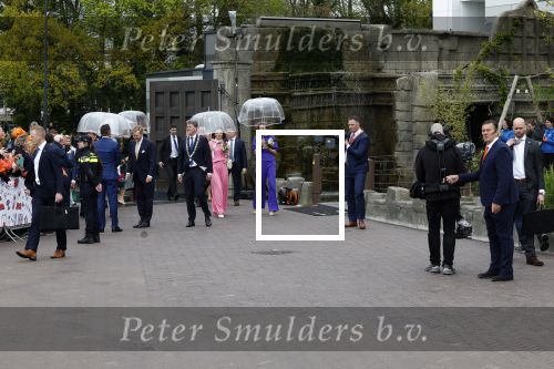 Emmen 27 april 2024
Koningsdag in Emmen met de koninklijke familie . Aanwezig bKoning Willem Alexander Koningin Maxima Prinses Amalia Prinses Alexia Prinses Ariane Prins Constantijn Prinses laurentien Prins Bernhard Prinses Annette Prins Maurits Prinses Marilene Prins Pieter Christiaan Prinses Anita Prins Floris en Prinses Aimee. Bertus Holkema