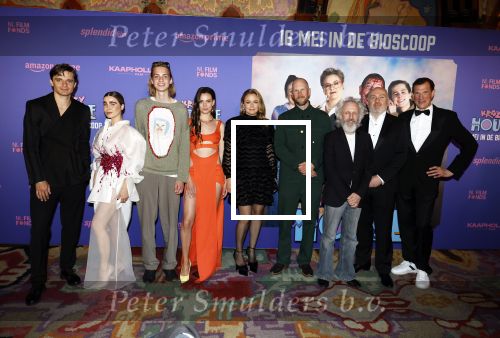 Amsterdam 13 mei 2024
Premiere Crazy House in Tuschinski. De cast met oa Alicia Silverstone Gaite Jansen Matti Stooker Chris Peters Victoria Koblenko Maarten Swart en Steffen Haars . Greg Shapiro presenteert de avond.