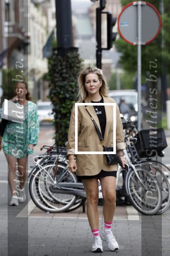 Amsterdam 15 mei 2024
Chantal Janzen op straat in Amsterdam Zuid .