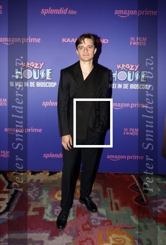 Amsterdam 13 mei 2024
Premiere Crazy House in Tuschinski. De cast met oa Alicia Silverstone Gaite Jansen Matti Stooker Chris Peters Victoria Koblenko Maarten Swart en Steffen Haars . Greg Shapiro presenteert de avond.