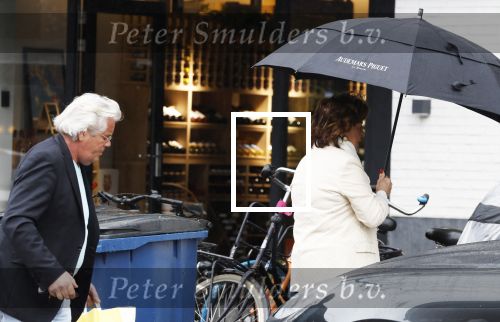 Amsterdam 30 maart 2024
Christine Kroonenberg met vriend in Amsterdam zuid