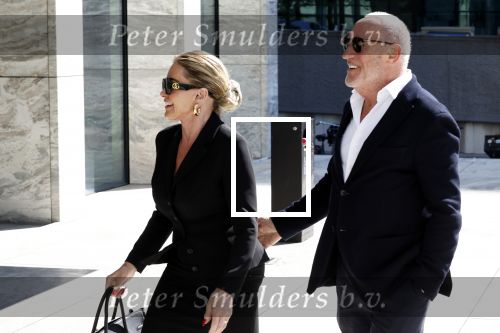 Amsterdam 14 mei 2024
Rechtszaak Conie Witteman en haar ex partner Eugene v Dun in de rechtbank van Amsterdam .
Eugene kwam met zijn vriendin en advocaat en Connie kwam met partner Henk de Vries .