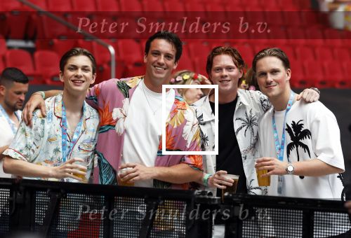 Amsterdam 25 mei 2024
Toppers in Concert in de Amsterdam Johan Cruijff arena met Rene Froger Gerard Joling Jeroen v d Boom en Jan Smit . Daan en Luuk v d Boom met vrienden