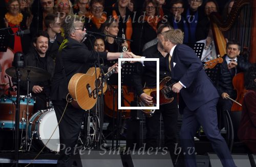 Emmen 27 april 2024
Koningsdag in Emmen met de koninklijke familie . Aanwezig bKoning Willem Alexander Koningin Maxima Prinses Amalia Prinses Alexia Prinses Ariane Prins Constantijn Prinses laurentien Prins Bernhard Prinses Annette Prins Maurits Prinses Marilene Prins Pieter Christiaan Prinses Anita Prins Floris en Prinses Aimee. Daniel Lohues