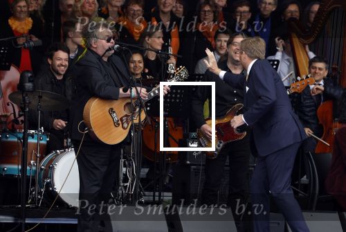 Emmen 27 april 2024
Koningsdag in Emmen met de koninklijke familie . Aanwezig bKoning Willem Alexander Koningin Maxima Prinses Amalia Prinses Alexia Prinses Ariane Prins Constantijn Prinses laurentien Prins Bernhard Prinses Annette Prins Maurits Prinses Marilene Prins Pieter Christiaan Prinses Anita Prins Floris en Prinses Aimee. Daniel Lohues