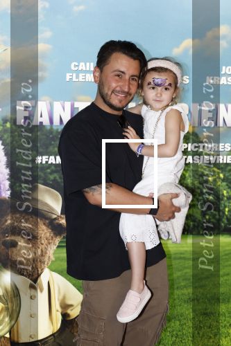 Amsterdam 11 mei 2024
Premiere Fantasievriendjes in Pathe Arena . danny Froger met dochtertje