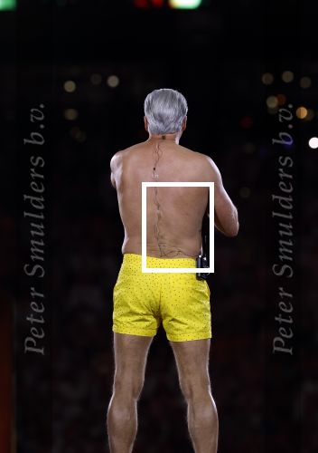 Amsterdam 25 mei 2024
Dries Roelvink treedt op in een gele zwembroek tijdens het toppers concert in de Johan Cruijff arena