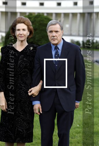 Soestdijk 13 september 2023
Opnames videoland serie Maxima op paleis Soestijk.
Martijn Lakemeier (Willem Alexander) Delfina Chaves (Maxima) Elsie de Brauw ( Beatrix)  Sebastian Koch en Jacob Derwig zijn aanwezig.