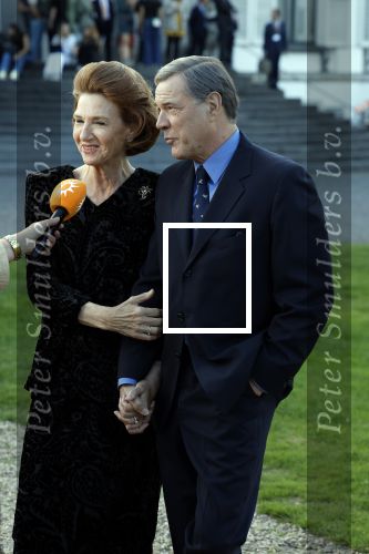 Soestdijk 13 september 2023
Opnames videoland serie Maxima op paleis Soestijk.
Martijn Lakemeier (Willem Alexander) Delfina Chaves (Maxima) Elsie de Brauw ( Beatrix)  Sebastian Koch en Jacob Derwig zijn aanwezig.