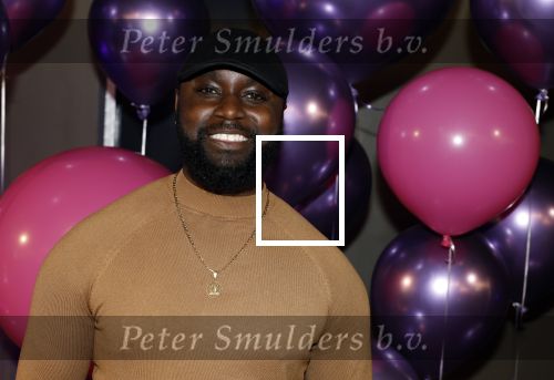 Amsterdam 11 mei 2024
Premiere Fantasievriendjes in Pathe Arena . Emmanuel Ohene Boafo  met zoontje