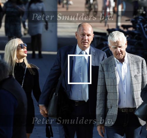 Amsterdam 14 mei 2024
Rechtszaak Conie Witteman en haar ex partner Eugene v Dun in de rechtbank van Amsterdam .
Eugene kwam met zijn vriendin en advocaat en Connie kwam met partner Henk de Vries .