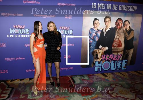 Amsterdam 13 mei 2024
Premiere Crazy House in Tuschinski. De cast met oa Alicia Silverstone Gaite Jansen Matti Stooker Chris Peters Victoria Koblenko Maarten Swart en Steffen Haars . Greg Shapiro presenteert de avond.