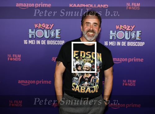 Amsterdam 13 mei 2024
Premiere Crazy House in Tuschinski. De cast met oa Alicia Silverstone Gaite Jansen Matti Stooker Chris Peters Victoria Koblenko Maarten Swart en Steffen Haars . Greg Shapiro presenteert de avond. Horace Cohen