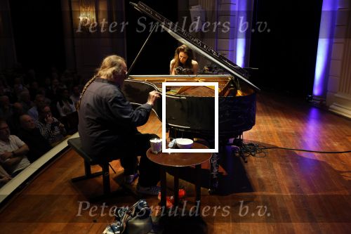 Amsterdam 10 mei 2024
CD Presentatie Iris Hond in het concertgebouw. Iris met Henk Schiffmachefr en zijn vrouw Louise