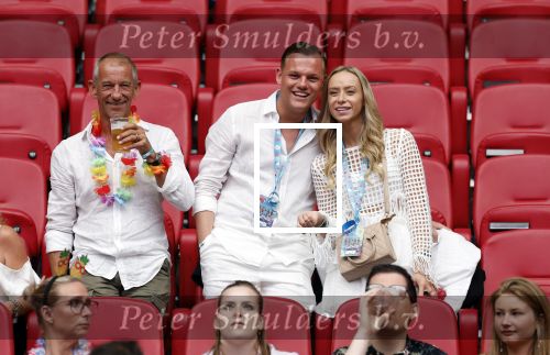 Amsterdam 25 mei 2024
Jacky Omtzigt met vriend bij toppers in Concert in de Amsterdam Johan Cruijff arena