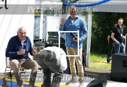 Vijfhuizen 23 mei 2024
Jan de Hoop en zijn partner Coen Lievaart worden door Vivian Slingerland geinterviewd op de libelle zomerweek.