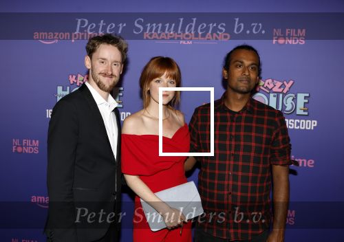 Amsterdam 13 mei 2024
Premiere Crazy House in Tuschinski. De cast met oa Alicia Silverstone Gaite Jansen Matti Stooker Chris Peters Victoria Koblenko Maarten Swart en Steffen Haars . Greg Shapiro presenteert de avond. Jolijn Henneman