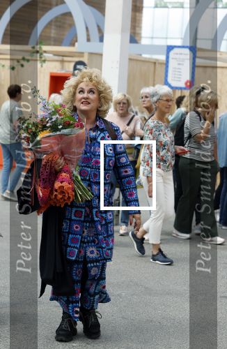 Vijfhuizen 23 mei 2024
Karin Bloemen bij Libelle zomerweek.