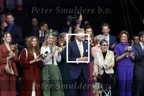 Emmen 27 april 2024
Koningsdag in Emmen met de koninklijke familie . Aanwezig bKoning Willem Alexander Koningin Maxima Prinses Amalia Prinses Alexia Prinses Ariane Prins Constantijn Prinses laurentien Prins Bernhard Prinses Annette Prins Maurits Prinses Marilene Prins Pieter Christiaan Prinses Anita Prins Floris en Prinses Aimee.