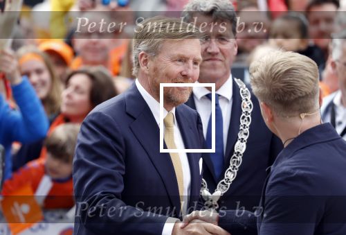 Emmen 27 april 2024
Koningsdag in Emmen met de koninklijke familie . Aanwezig bKoning Willem Alexander Koningin Maxima Prinses Amalia Prinses Alexia Prinses Ariane Prins Constantijn Prinses laurentien Prins Bernhard Prinses Annette Prins Maurits Prinses Marilene Prins Pieter Christiaan Prinses Anita Prins Floris en Prinses Aimee.