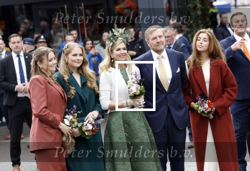 Emmen 27 april 2024
Koningsdag in Emmen met de koninklijke familie . Aanwezig bKoning Willem Alexander Koningin Maxima Prinses Amalia Prinses Alexia Prinses Ariane Prins Constantijn Prinses laurentien Prins Bernhard Prinses Annette Prins Maurits Prinses Marilene Prins Pieter Christiaan Prinses Anita Prins Floris en Prinses Aimee.
