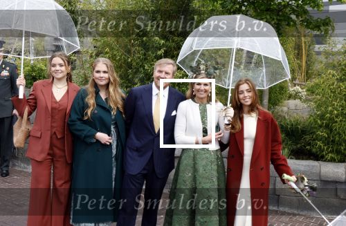 Emmen 27 april 2024
Koningsdag in Emmen met de koninklijke familie . Aanwezig bKoning Willem Alexander Koningin Maxima Prinses Amalia Prinses Alexia Prinses Ariane Prins Constantijn Prinses laurentien Prins Bernhard Prinses Annette Prins Maurits Prinses Marilene Prins Pieter Christiaan Prinses Anita Prins Floris en Prinses Aimee.