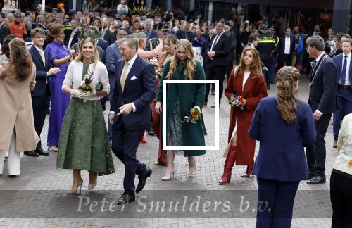 Emmen 27 april 2024
Koningsdag in Emmen met de koninklijke familie . Aanwezig bKoning Willem Alexander Koningin Maxima Prinses Amalia Prinses Alexia Prinses Ariane Prins Constantijn Prinses laurentien Prins Bernhard Prinses Annette Prins Maurits Prinses Marilene Prins Pieter Christiaan Prinses Anita Prins Floris en Prinses Aimee.