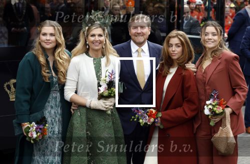Emmen 27 april 2024
Koningsdag in Emmen met de koninklijke familie . Aanwezig bKoning Willem Alexander Koningin Maxima Prinses Amalia Prinses Alexia Prinses Ariane Prins Constantijn Prinses laurentien Prins Bernhard Prinses Annette Prins Maurits Prinses Marilene Prins Pieter Christiaan Prinses Anita Prins Floris en Prinses Aimee.